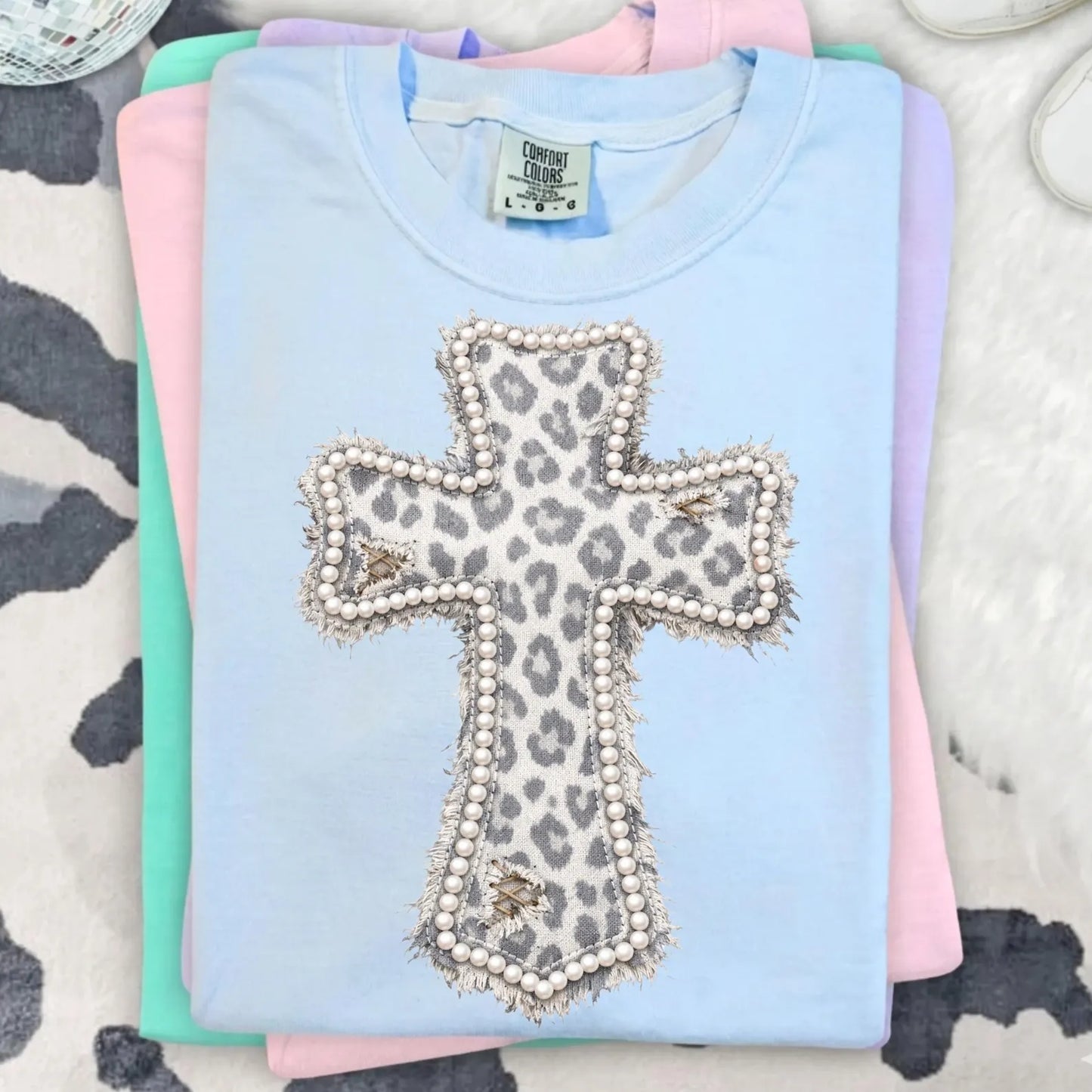Leopard Cross - *Faux* Pearls